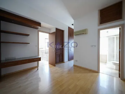 Spacious Four Bedroom Egkomi Home on Large Plot - 6