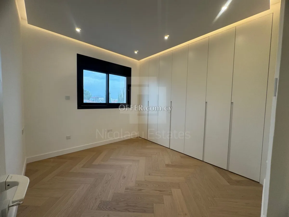 New modern three bedroom apartment in a high tech building in Engomi area of Strovolos - 2