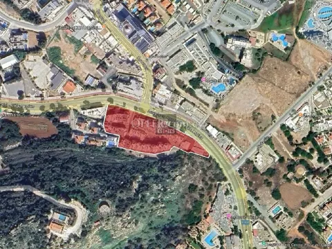 Shop & Apartment for Sale in Prime Protaras Location - 4