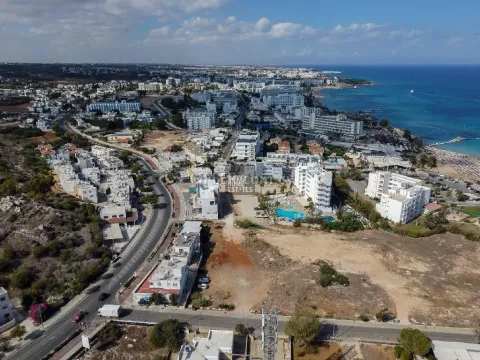 Shop & Apartment for Sale in Prime Protaras Location - 3