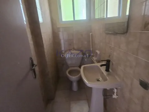 Spacious 3 Bedroom Apartment in Vibrant City Center - 5