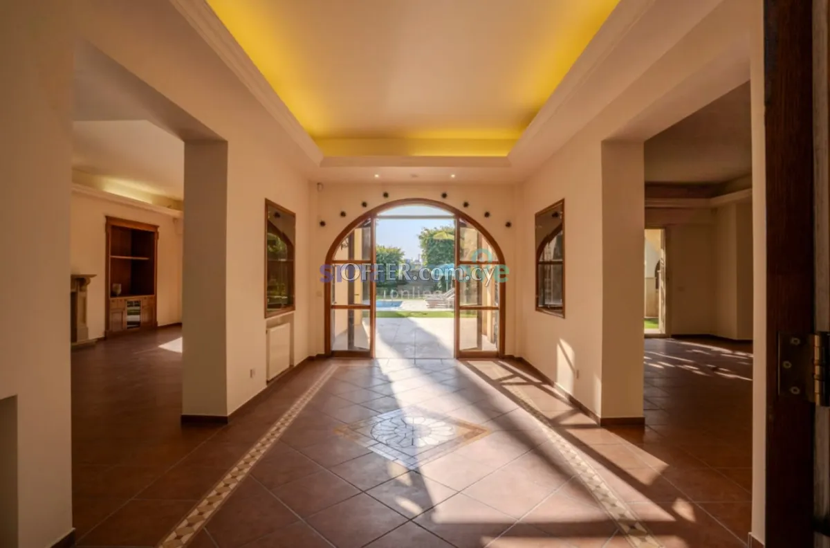 5 Bedroom Luxury Villa For Sale Agios Sylas Limassol - 6