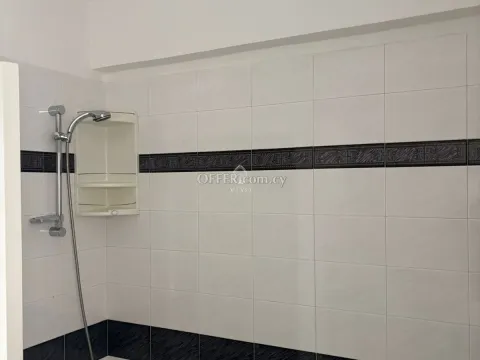3 - BEDROOM PENTHOUSE FOR RENT CLOSE TO AJAX HOTEL! - 3