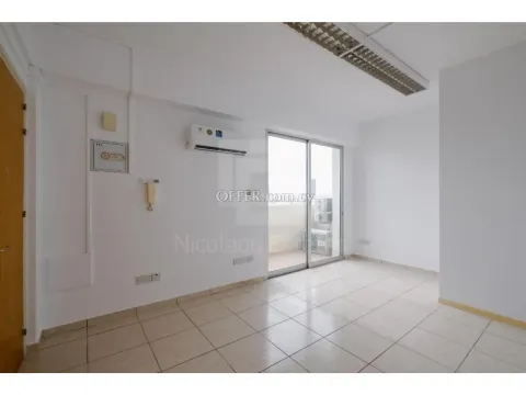 Offices space for sale in Agios Antonios area Nicosia - 8