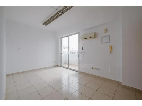 Offices space for sale in Agios Antonios area Nicosia - 7
