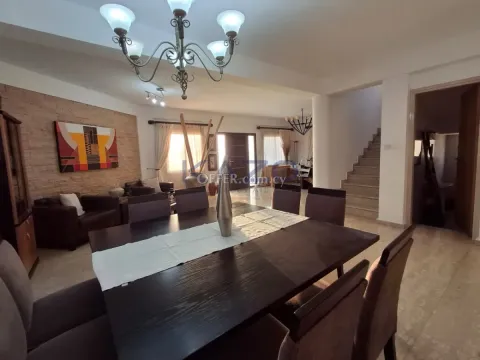 Spacious 4 Bedroom Home with Pool in Agios Athanasios - 7