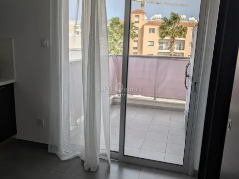 FULLY FURNISHED TWO BEDROOM APARTMENT IN MESA GETONIA LIMASSOL - 4