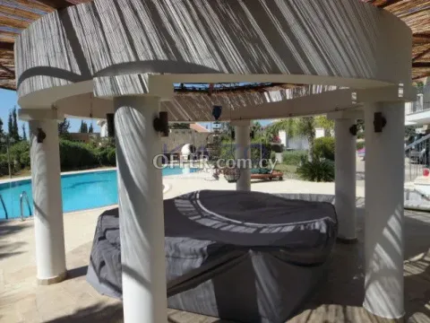 Spacious Seven Bedroom Villa with Sea View - 6