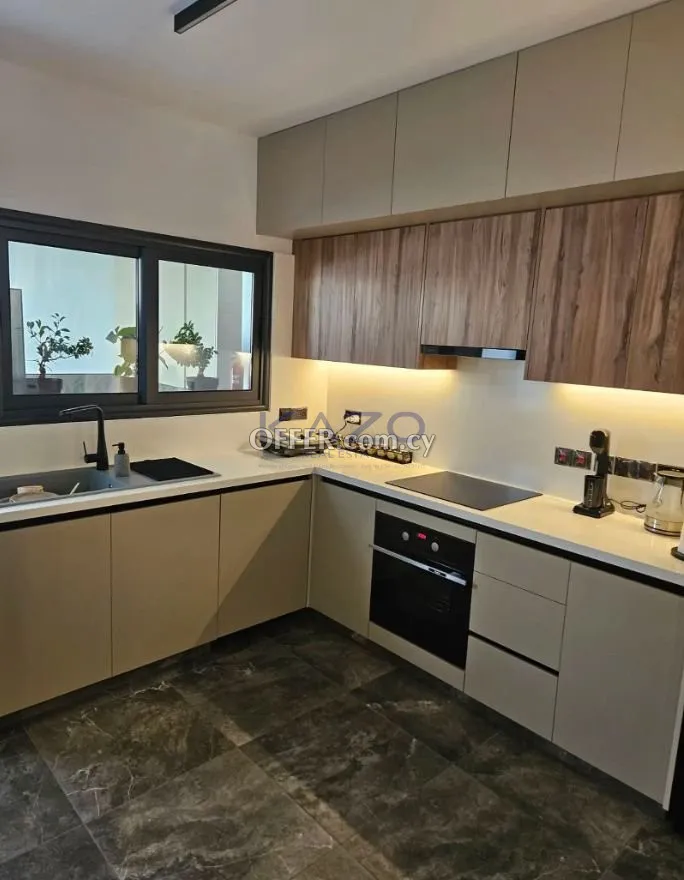 Modern Fully Furnished 3-Bedroom Apartment in Mesa Geitonia - 5