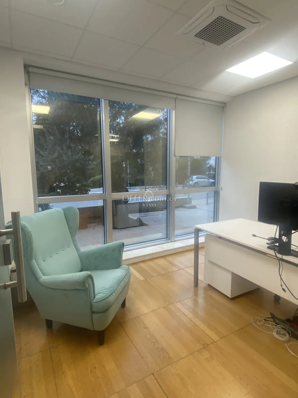 RECENTLY RENOVATED OFFICE OF 325 SQM IN EGKOMI - NICOSIA - 7
