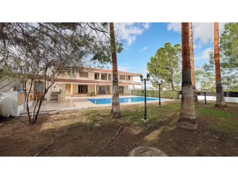 Luxurious Three Bedroom House with Swimming Pool for Sale in Latsia Nicosia - Main Photo