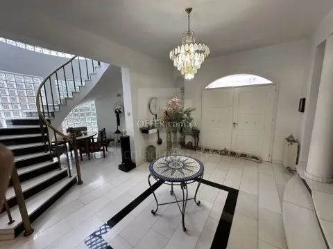Luxurious Detached Four Bedroom House with Private Swimming Pool for Sale in Lakatamia Nicosia - Main Photo