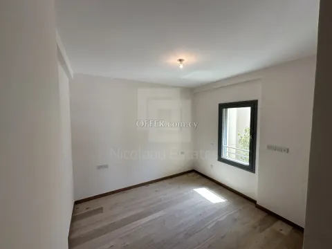 Luxury three bedroom resale apartment in the heart of Limassol Marina - Main Photo