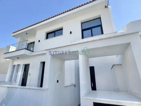 4 Bedroom Semi - Detached House For Sale Kato Polemidia Limassol - 10