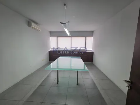 Spacious Top Floor Office for Rent Agios Ioannis - 8