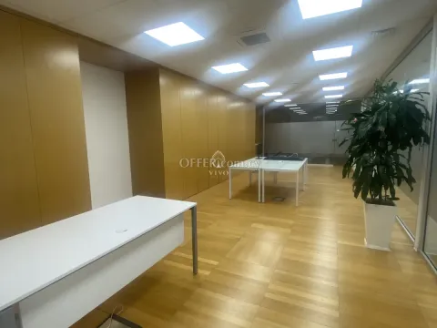 RECENTLY RENOVATED OFFICE OF 325 SQM IN EGKOMI - NICOSIA - 5