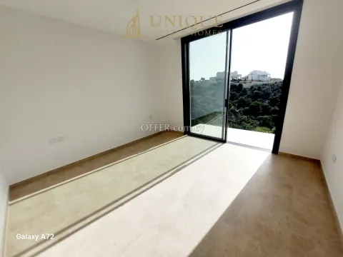 Modern Villa with Sea View in Aphrodite Hills - 5