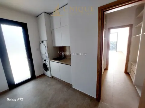Modern Villa with Sea View in Aphrodite Hills - 4