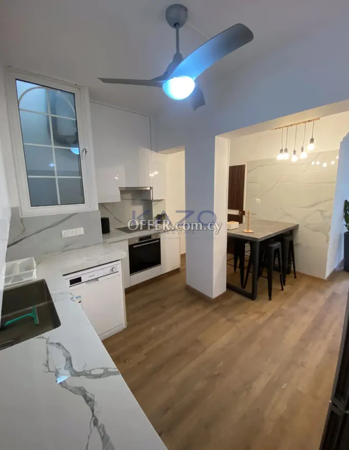 Modern Furnished 3 Bedroom Apartment in City Center - 10