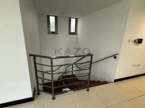 Spacious Office for Rent in Central Mesa Geitonia - 8