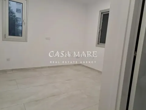 3-Bedroom Apartment in Acropolis - 3
