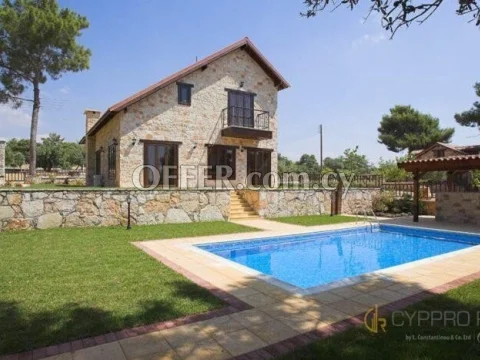 4 Bedroom Villa in Souni - 3