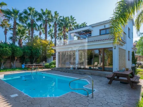 Detached Villa in Latchi - 4