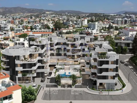 Luxury Two Bedroom Apartment in Lively Agios Athanasios - 4