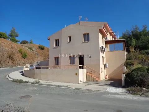 2-bedroom Maisonette (end) 60 sqm in Evrychou - 13