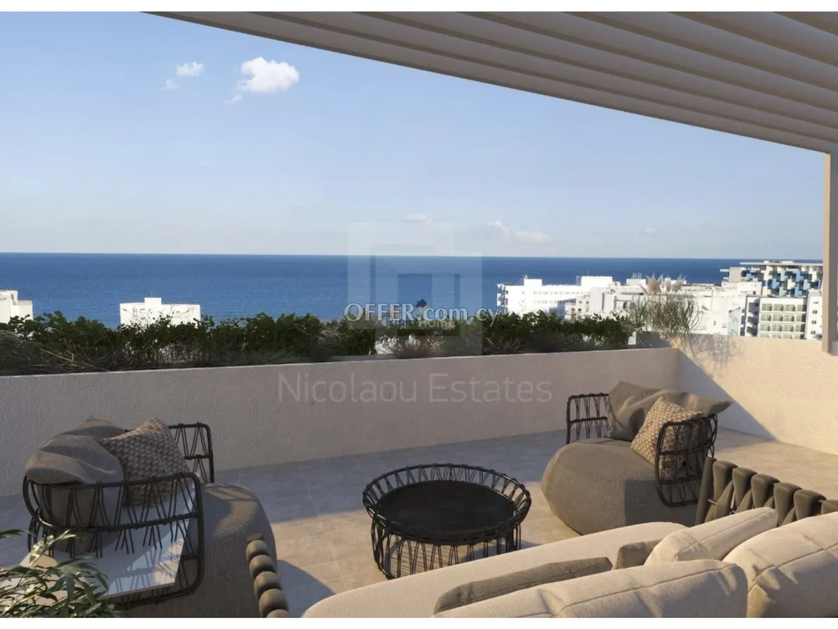 Luxurious Five Bedroom Villas next to the Beach with Private Swimming Pool for Sale in Protaras Ammochostos - 8