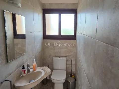 LARGE THREE BEDROOM UPPER HOUSE WITH ROOF GARDEN IN PANTHEA - 3