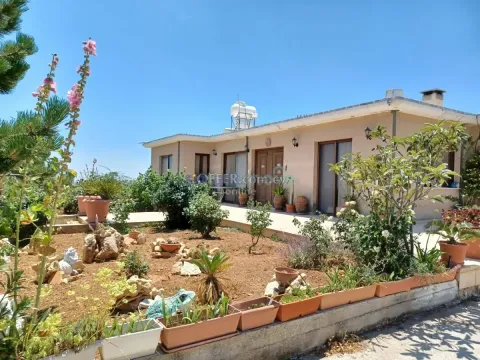 3 Bedroom Detached House For Sale Agios Therapon Limassol - Main Photo