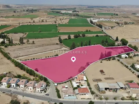 Share Field in Potamia Nicosia - Main Photo