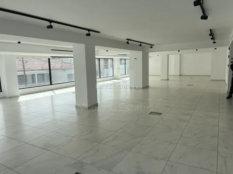 Large office for rent in city centre. - 10