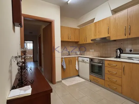 Spacious Apartment with Three Bedrooms in Mesa Geitonia - 11