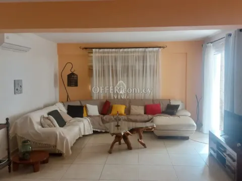 SPACIOUS THREE BEDROOM APARTMENT IN AP.ANDREAS LIMASSOL - 10