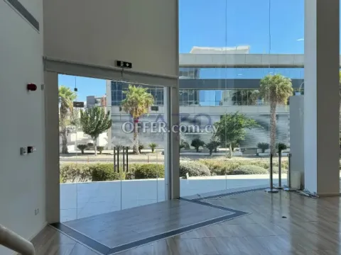 Ground Floor Mixed Use Commercial Space in Thriving Agios Athanasios - 11