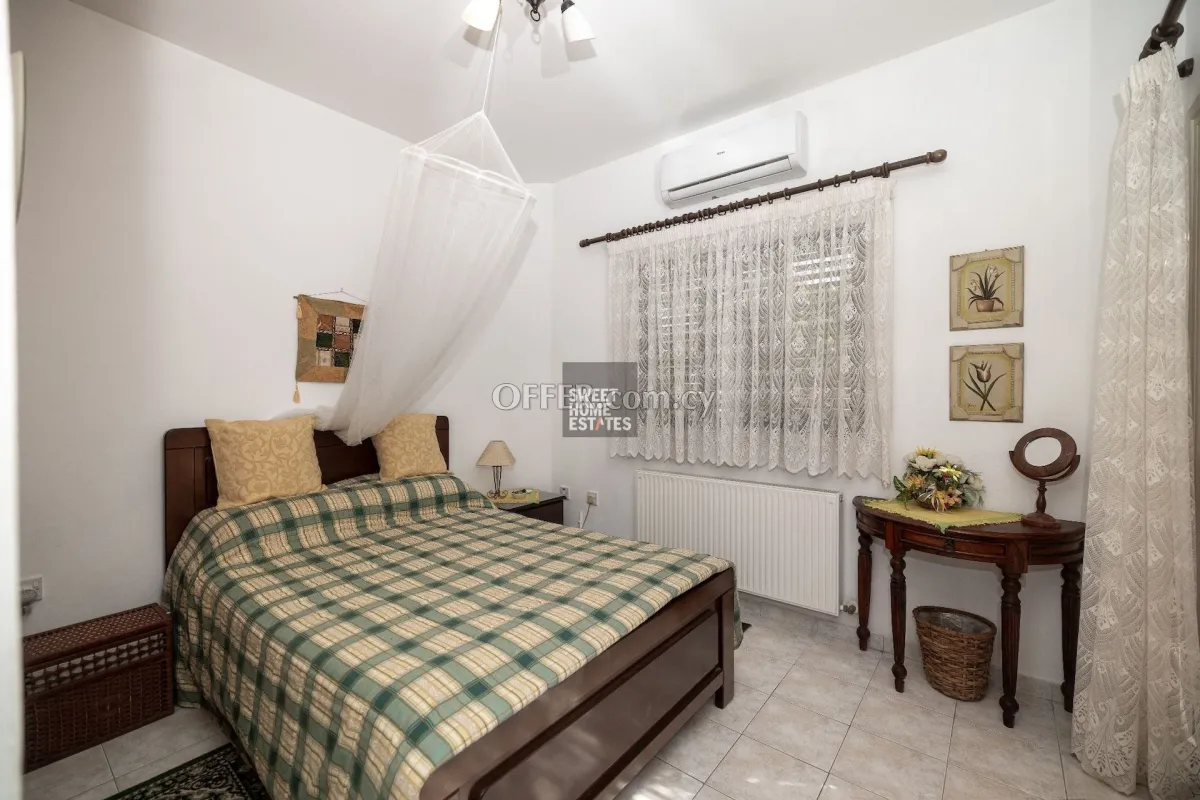 4-Bedroom Villa with Roof Garden and Title Deeds in Protaras - 11