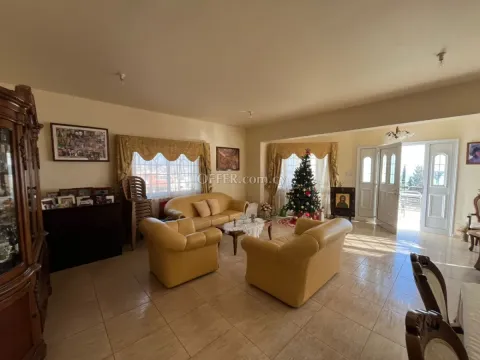 House (Detached) in Pissouri, Limassol for Sale - 3