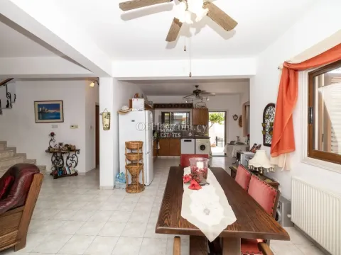 4-Bedroom Villa with Roof Garden and Title Deeds in Protaras - 13