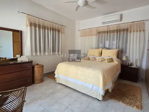 4-Bedroom Villa with Roof Garden and Title Deeds in Protaras - 9