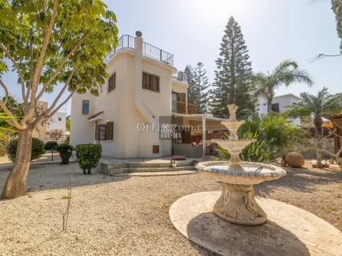 4-Bedroom Villa with Roof Garden and Title Deeds in Protaras