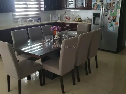 3-bedroom Detached Villa 193 sqm in Livadia - 10