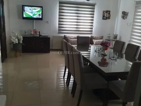 3-bedroom Detached Villa 193 sqm in Livadia - 9