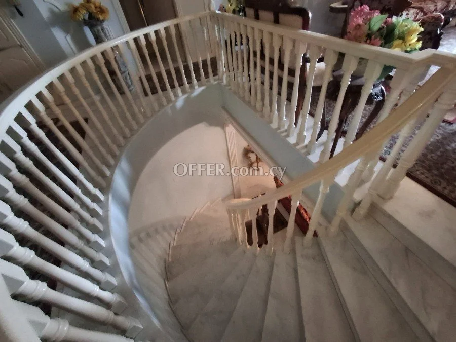Villa that you recommend for a doctor's office, beauty salon, physiotherapy center, architectural office, etc. - 4
