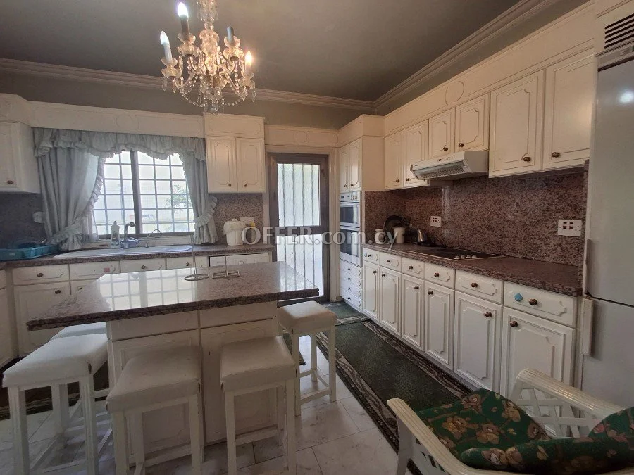 Villa that you recommend for a doctor's office, beauty salon, physiotherapy center, architectural office, etc. - 2