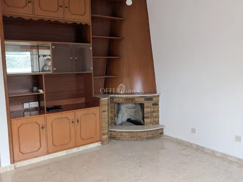 SPACIOUS THREE BEDROOM UPPER FLOOR RESIDENCE IN NAFI LIMASSOL CENTRE - 3