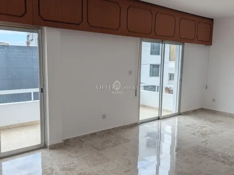SPACIOUS THREE BEDROOM UPPER FLOOR RESIDENCE IN NAFI LIMASSOL CENTRE - 2
