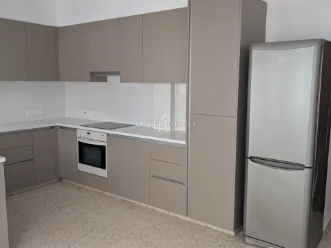 SPACIOUS THREE BEDROOM UPPER FLOOR RESIDENCE IN NAFI LIMASSOL CENTRE - 11