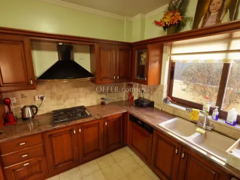 House (Detached) in Agios Athanasios, Limassol for Sale - 8